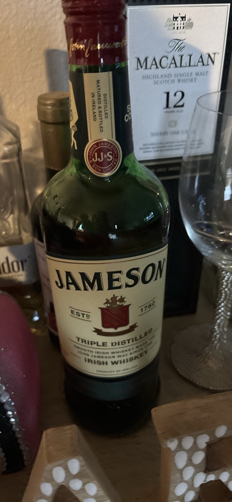 JAMESON IRISH WHISKEY 750 MIL