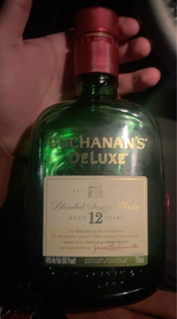 BUCHANAN'S DELUXE 12 YEARS 750 MIL