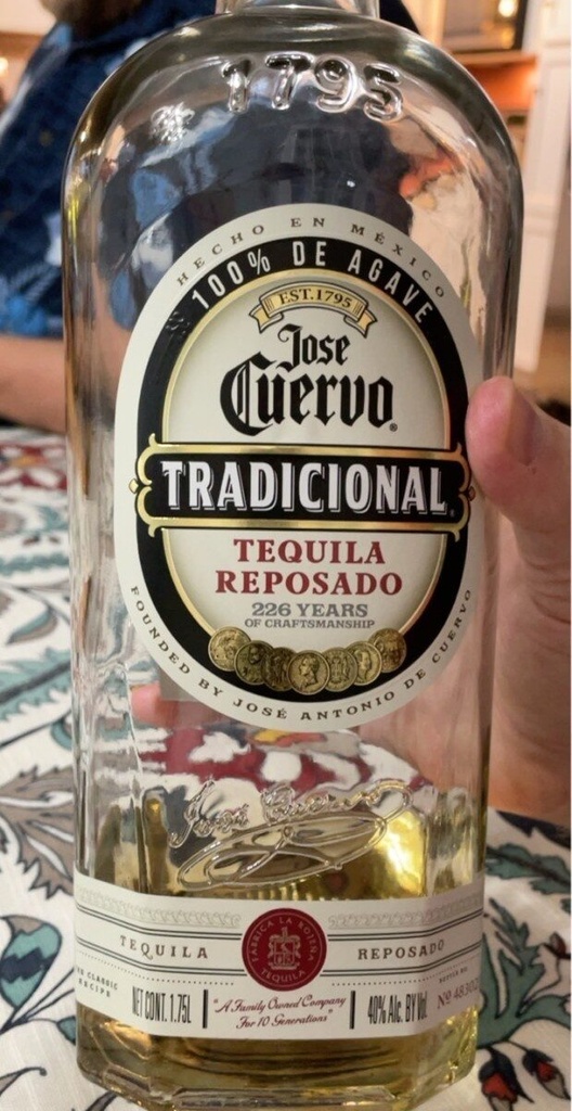 JOSE CUERVO TRADICIONAL REPOSADO 1.75 LTR